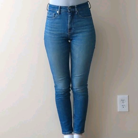 Everlane High-Rise Skinny Jeans - Picture 2 of 9